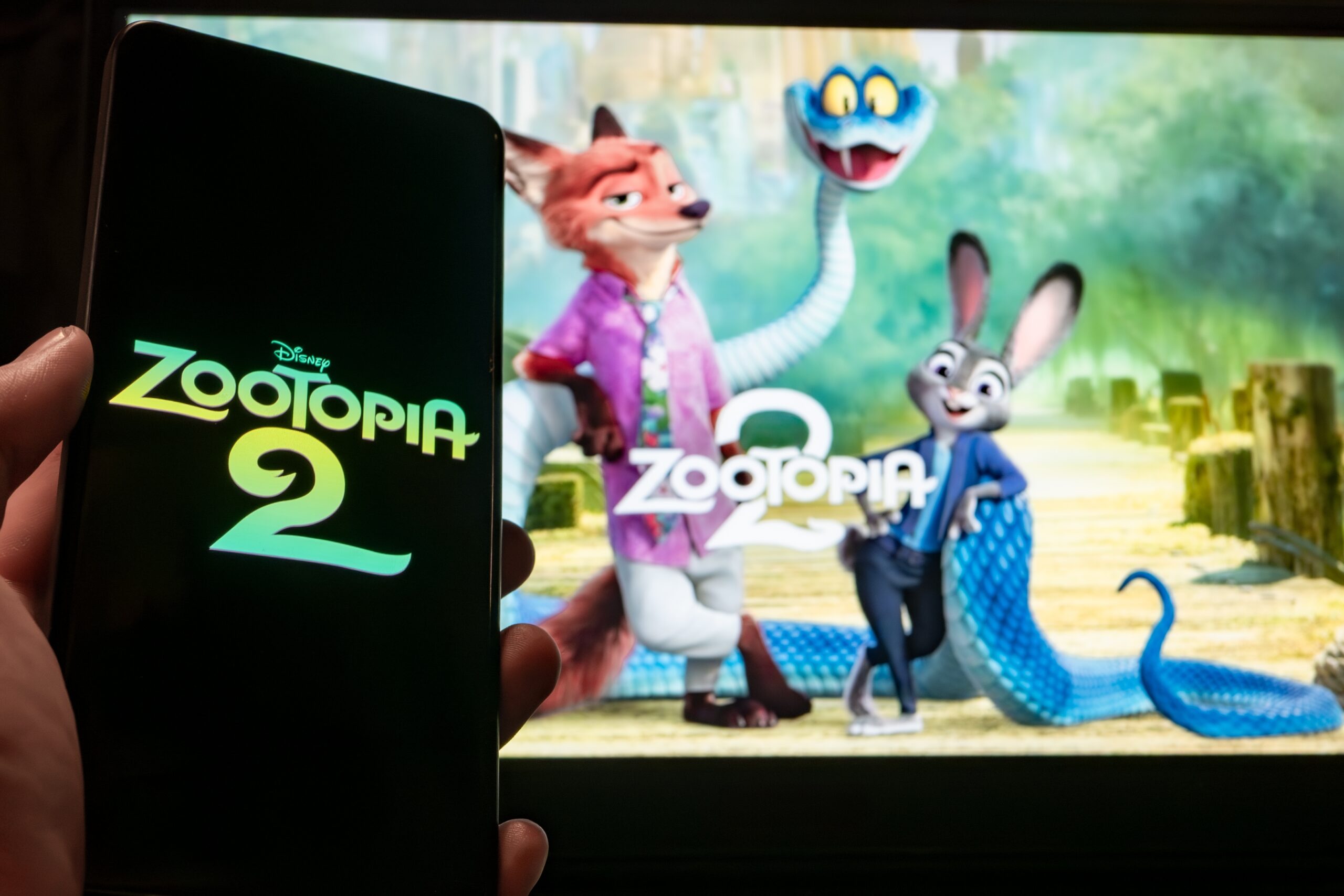 the cast of Zootopia 2